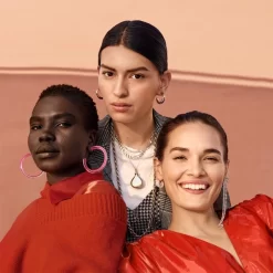 Bobbi Brown Skin Long Wear Fluid Powder Foundation -Cela pourrait être cosmétique. bobbi brown skin long wear fluid powder foundation fond de teint liquide fini mat spf 20 4