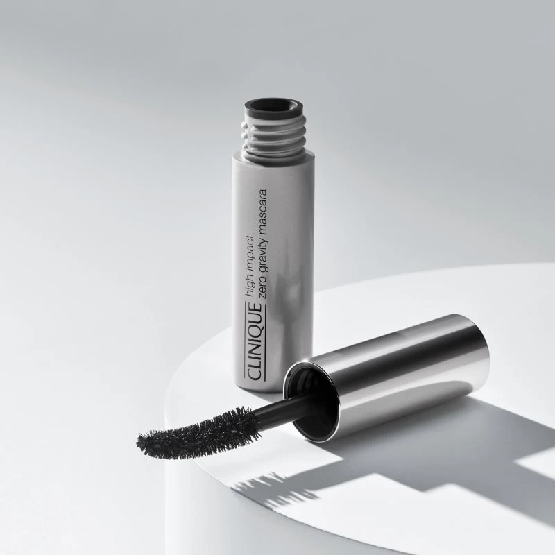 Clinique High Impact™ Zero Gravity Mascara 2 Clinique High Impact™ Zero Gravity Mascara – Image 2
