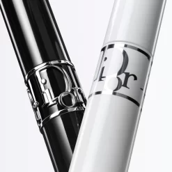 DIOR Diorshow -Cela pourrait être cosmétique. dior diorshow mascara volume 24h definition cil a cil 7