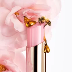 GUERLAIN KissKiss Bee Glow -Cela pourrait être cosmétique. guerlain kisskiss bee glow baume levres nourrissant et hydratant 5