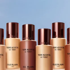GUERLAIN Terracotta Le Teint 20 GUERLAIN Terracotta Le Teint -Cela pourrait être cosmétique. guerlain terracotta le teint fond de teint liquide pour un look naturel 9