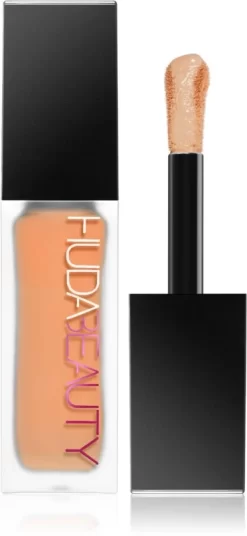 Huda Beauty Faux Filter Concealer
