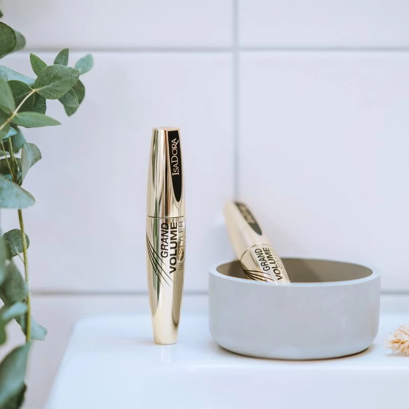 IsaDora Grand Volume Lash Styler 2 IsaDora Grand Volume Lash Styler – Image 2