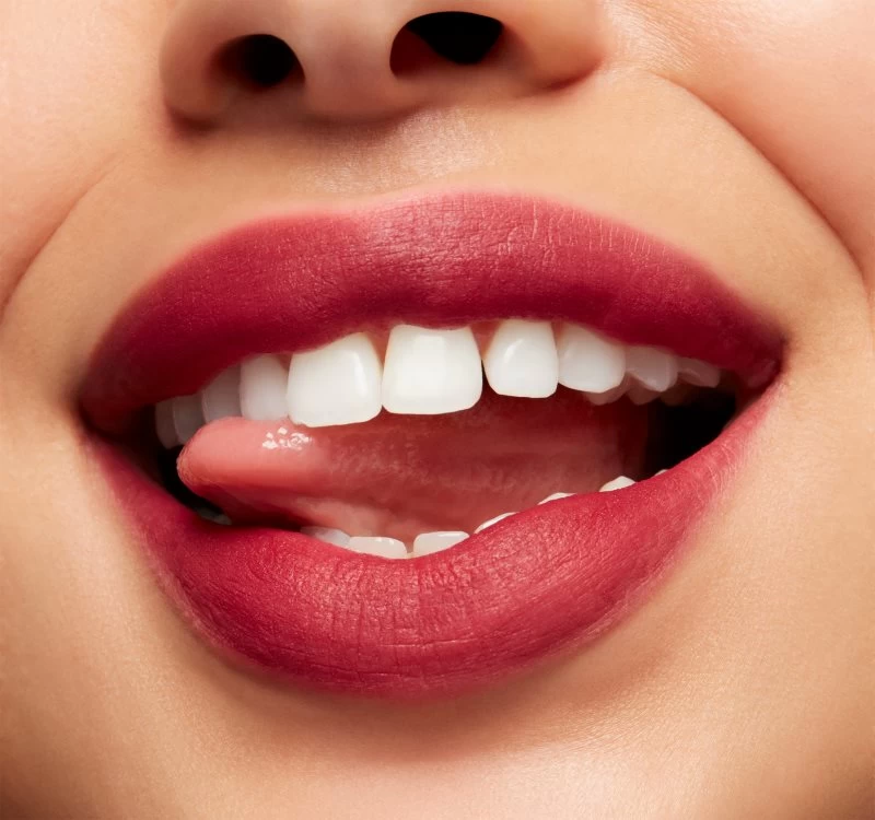 MAC Cosmetics Bubbles & Bows Powder Kiss Liquid Lipcolour 4 MAC Cosmetics Bubbles & Bows Powder Kiss Liquid Lipcolour – Image 4