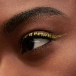 MAC Cosmetics Holiday Color Excess Liner -Cela pourrait être cosmétique. mac cosmetics holiday color excess liner 2