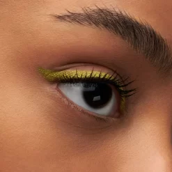 MAC Cosmetics Holiday Color Excess Liner -Cela pourrait être cosmétique. mac cosmetics holiday color excess liner 4