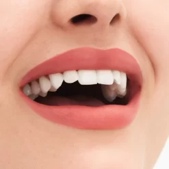 MAC Cosmetics Holiday Powdered Snow Kiss Lip Kit -Cela pourrait être cosmétique. mac cosmetics holiday powdered snow kiss lip kit coffret cadeau pink teinte 4