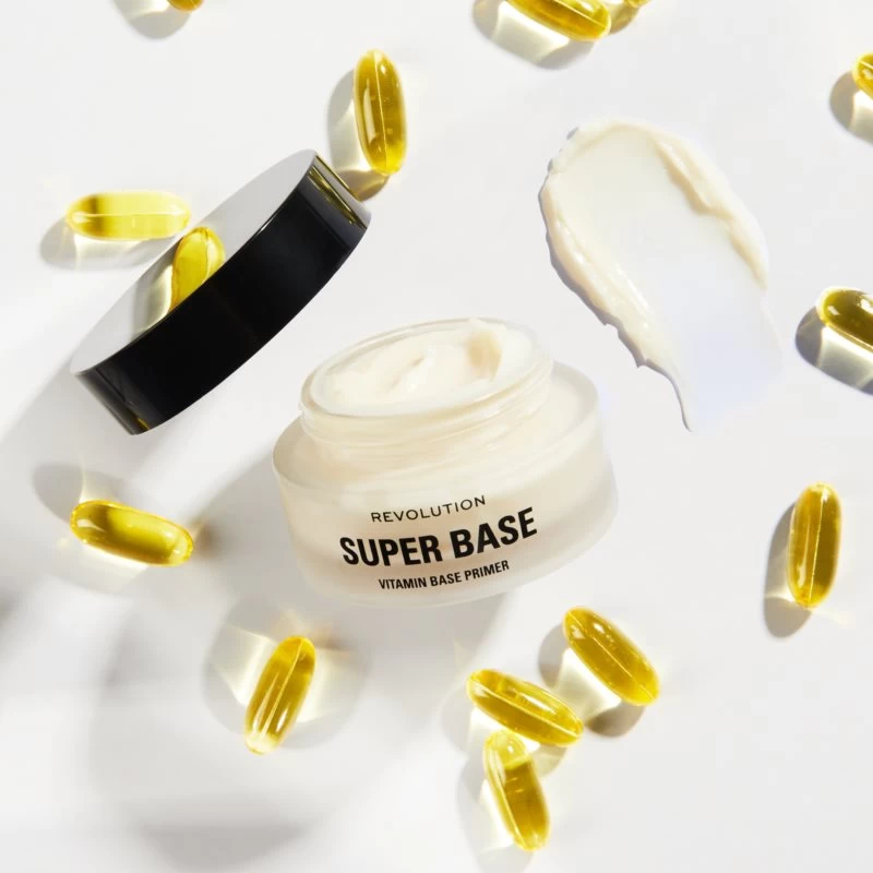 Makeup Revolution Super Base 3 Makeup Revolution Super Base – Image 3