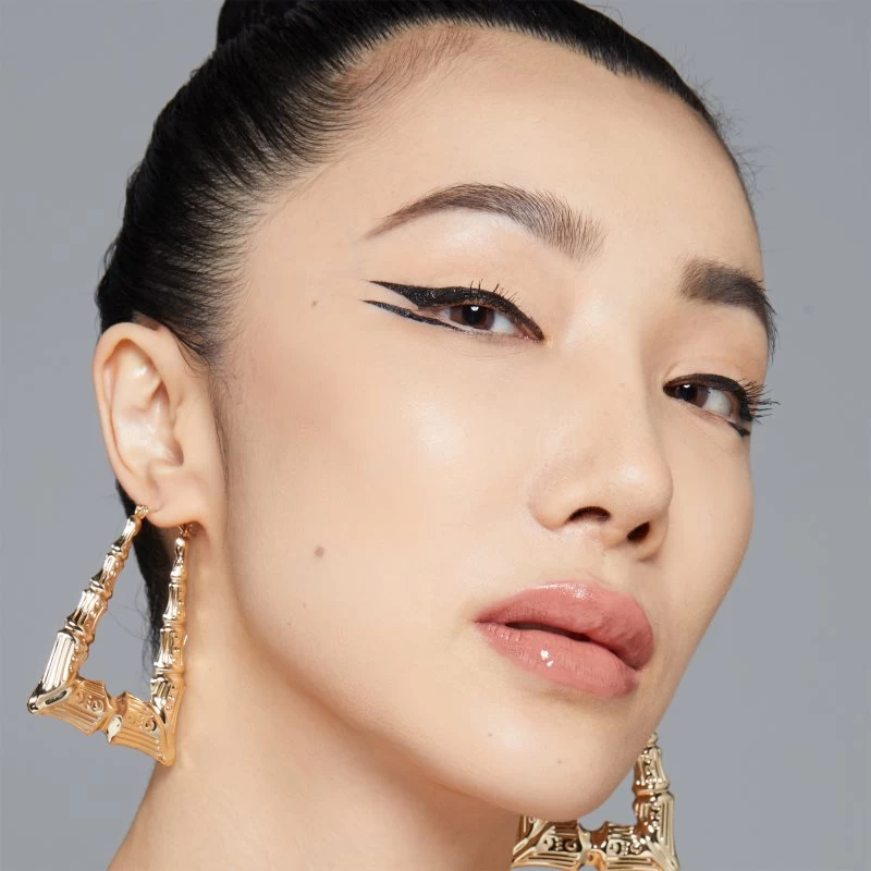 NYX Professional Makeup Makeup Setting Spray Matte 7 NYX Professional Makeup Makeup Setting Spray Matte – Image 7