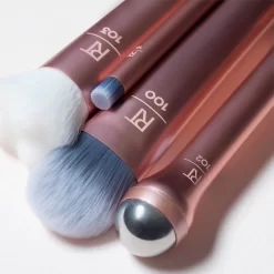 Real Techniques Prep + Prime Set -Cela pourrait être cosmétique. real techniques prep prime set kit de pinceaux 2