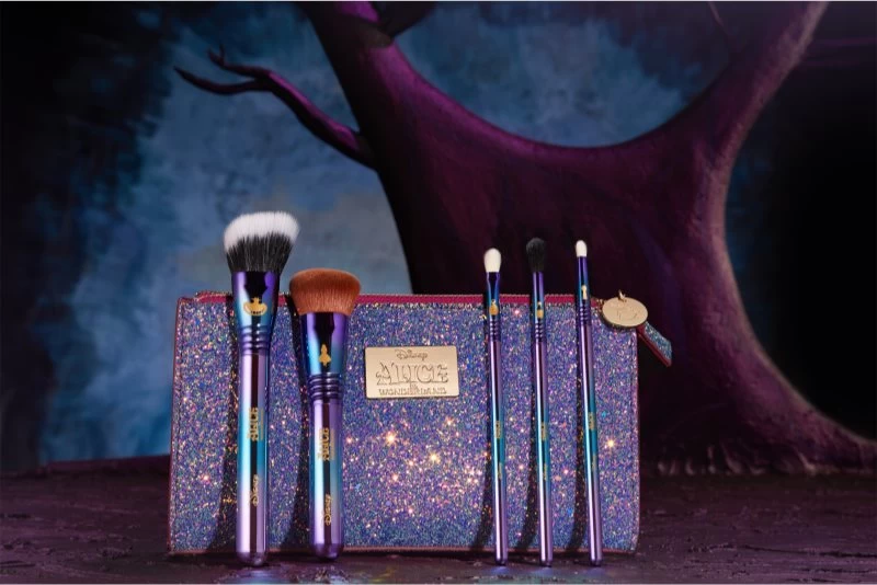 Sigma Beauty Alice In Wonderlad Brush Set 5 Sigma Beauty Alice In Wonderlad Brush Set – Image 5