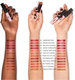 Yves Saint Laurent Rouge Pur Couture The Slim Glow Matte -Cela pourrait être cosmétique. yves saint laurent rouge pur couture the slim glow matte rouge a levres mat hydratant brillance 3