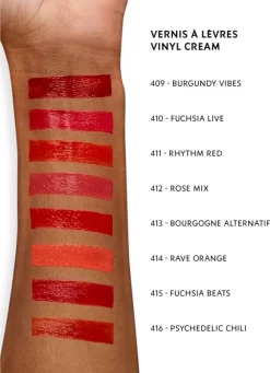Yves Saint Laurent Vernis À Lèvres Vinyl Cream -Cela pourrait être cosmétique. yves saint laurent vernis a levres vinyl cream brillant a levres texture cremeuse 4