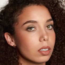 ZOEVA Eye Swipe -Cela pourrait être cosmétique. zoeva eye swipe fard a paupieres et eyeliner 2 en 1 2